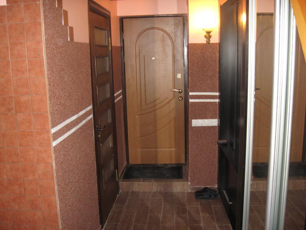 Площа Старий Ринок З Балконом Lägenhet Lviv Exteriör bild